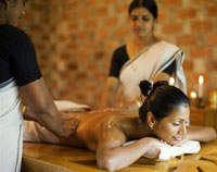 インド アーユルヴェーダ ヨガ コース アーユルヴェーダトリートメント1